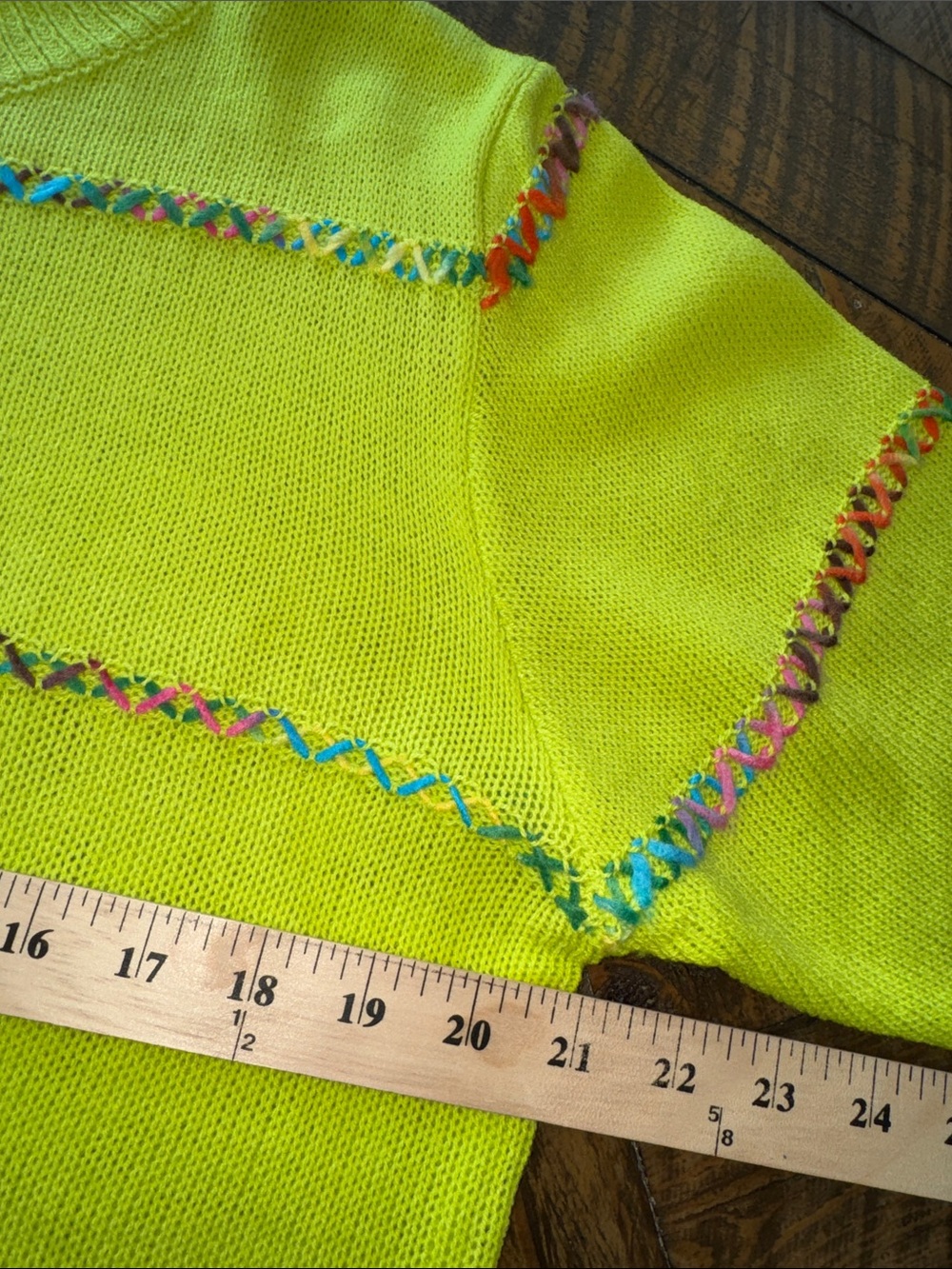 BIBI Neon Lime Short Sleeve Knit Sweater - Women's Size Large - Picture 5 of 6
